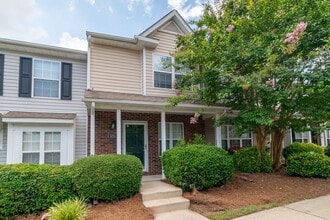 Building Photo - 5224 Avon Ct