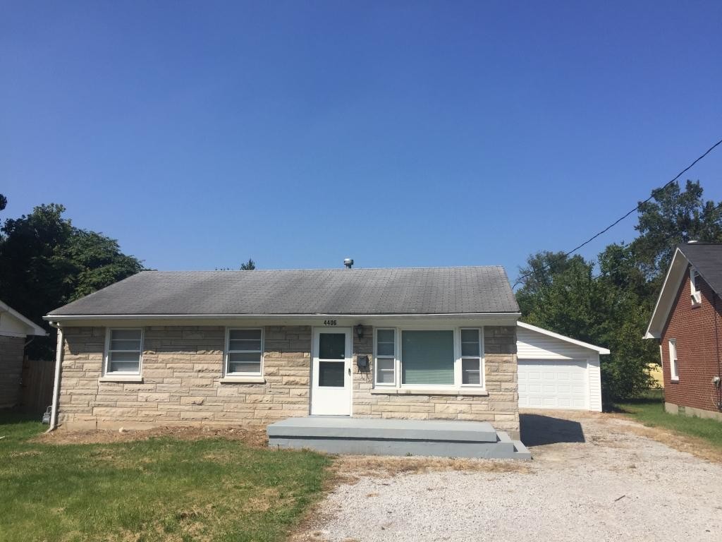 Primary Photo - 4406 Lynnview Dr