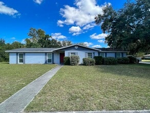 Building Photo - 4607 NW 40 St
