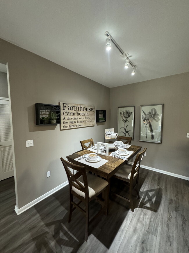 Foto del edificio - 1030 Farm to Market Road 2931 Apt #1235, A...