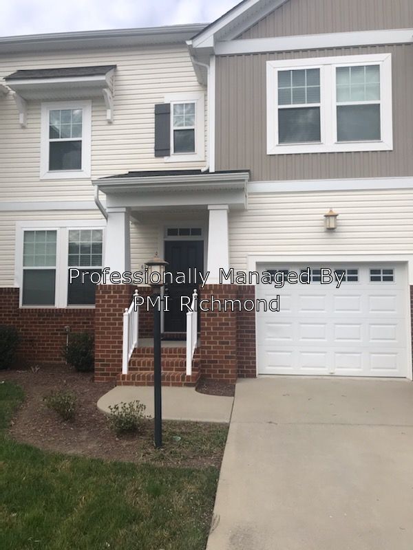 Building Photo - 632 Abbey Village Cir