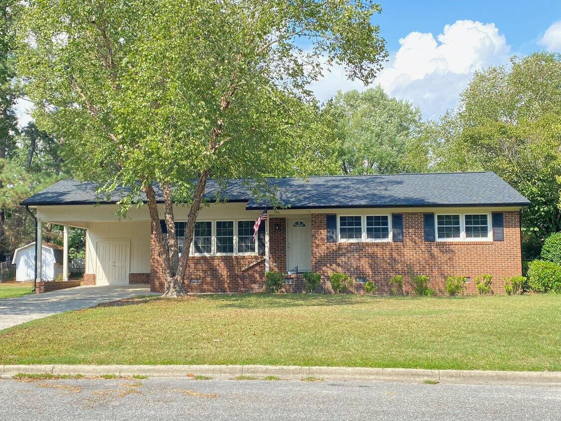 206 W Langdon Ave, Smithfield, NC 27577 House Rental in Smithfield