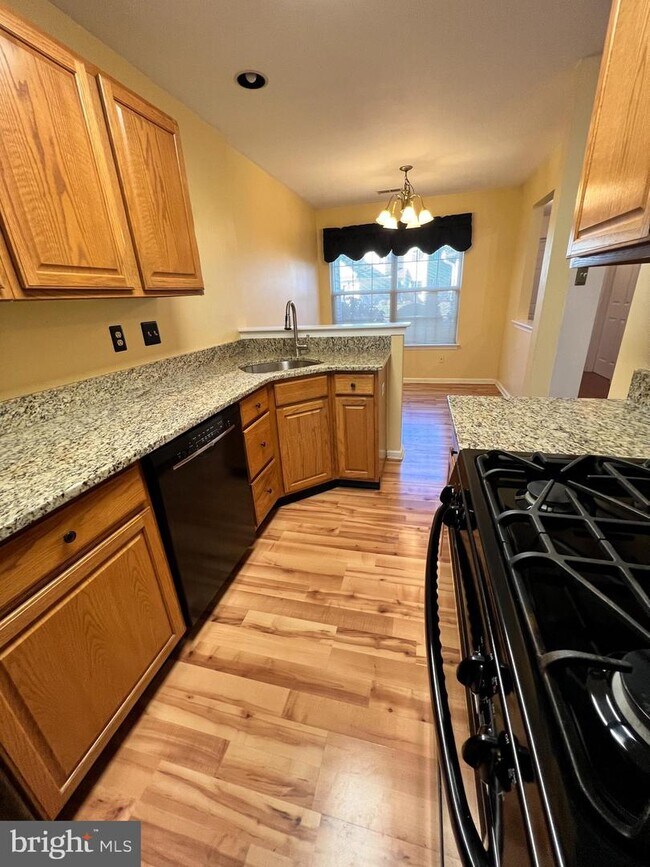 Foto del edificio - 3303 Sterling Rd