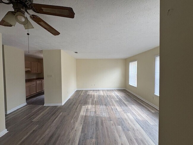 Building Photo - 3818 John Marshall Rd