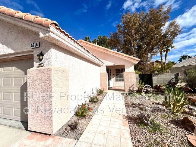 Foto del edificio - 5716 Grand Entries Dr