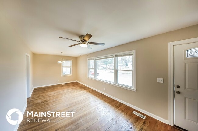 Foto del edificio - 2117 Longview Dr