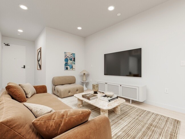 Building Photo - Echo 55