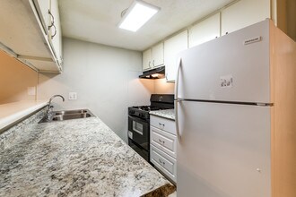 Building Photo - Highpoint North