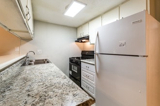 Building Photo - Highpoint North