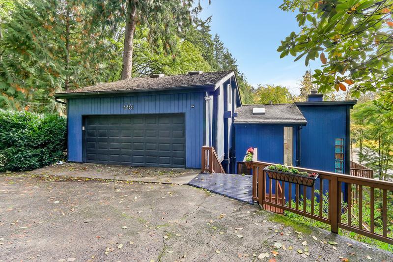 Primary Photo - 4461 E Mercer Way