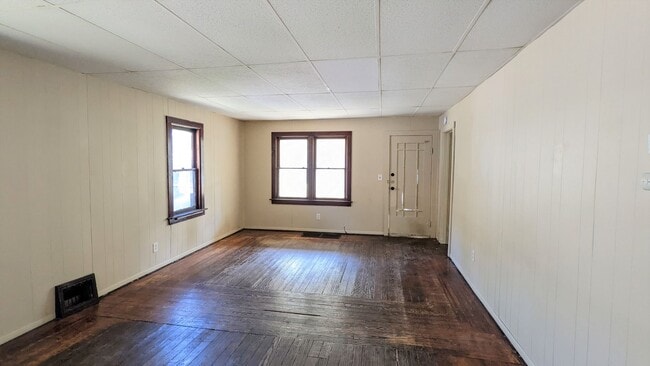 Building Photo - 1715 Ray St