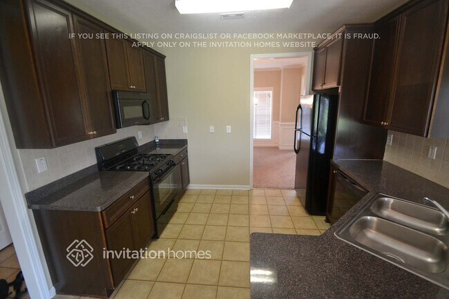 Building Photo - 5108 Redcoat Ln