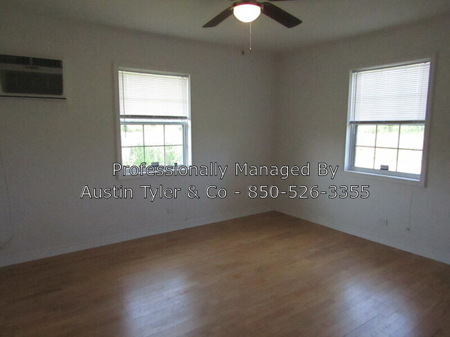 Foto del edificio - 1665 Sharon Rd