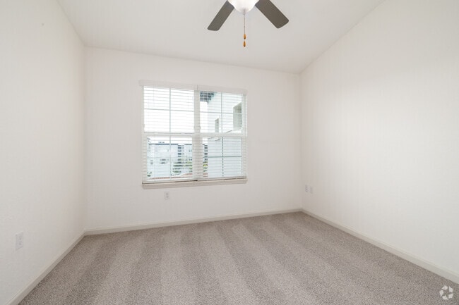 Verona - 2BR, 2BA - 931SF - 2nd Bedroom - Treviso Grand
