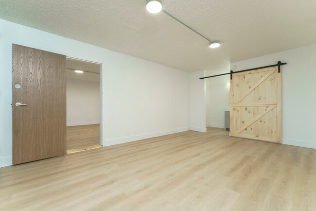 Building Photo - The Dels – Russellville