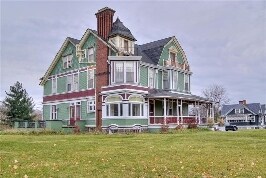 Foto del edificio - 422 E Fulton St