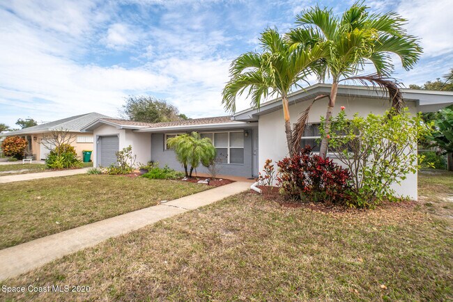 Building Photo - 2157 Barracuda Ave