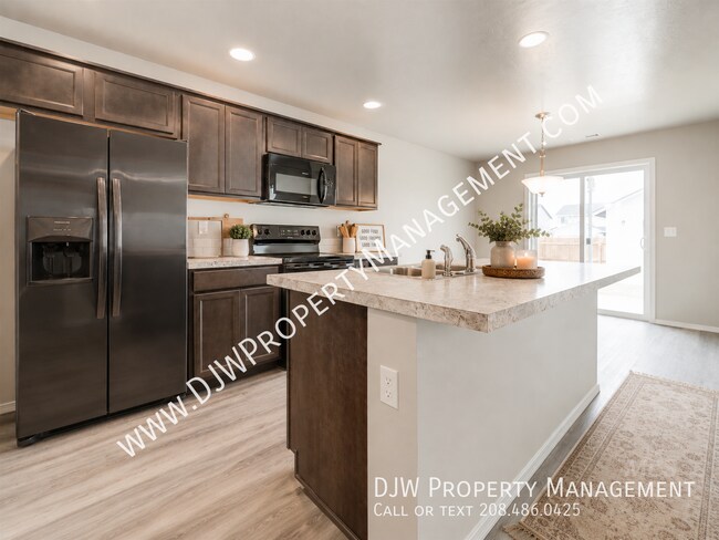 Foto del edificio - 13564 Palm Beach Dr