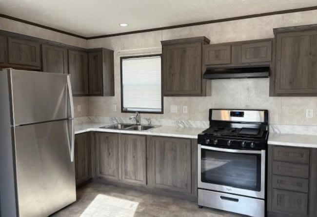 Building Photo - 28 W Legrand Ave