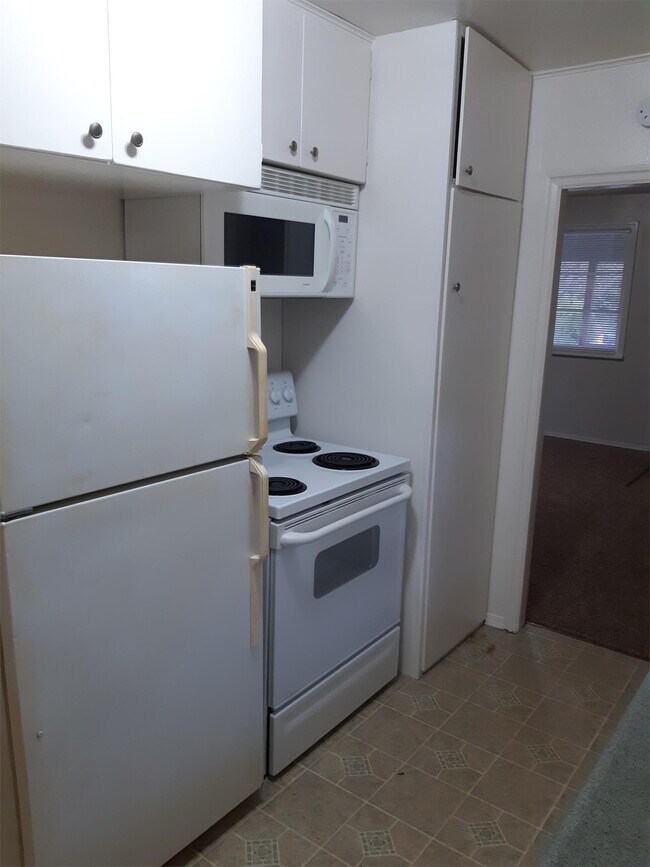 Foto del edificio - 1306 W Cota St