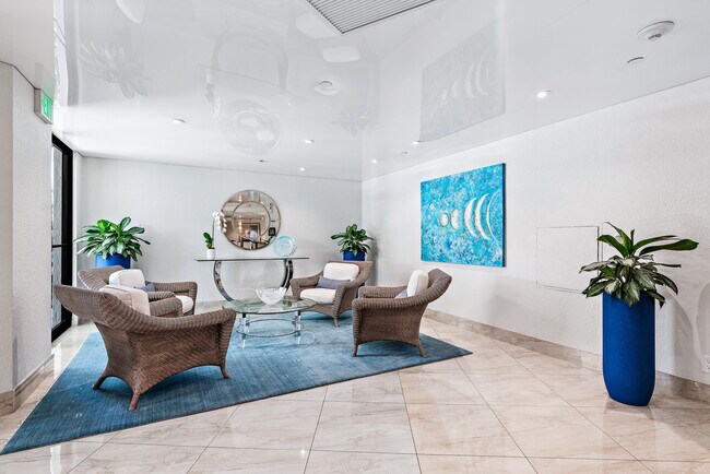 Foto del edificio - 5420 N Ocean Dr