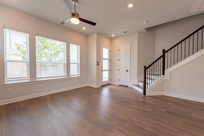 Foto del edificio - Amazing 3 bedroom, 2 bathroom home in East...