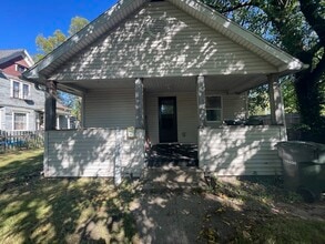 Building Photo - 1311 Liston St