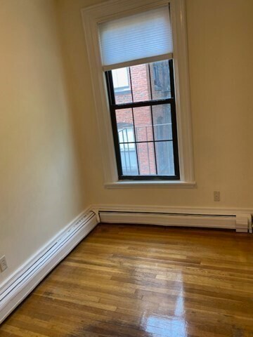 Foto del edificio - 145 Arlington St