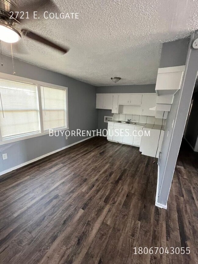 Foto del edificio - PRICE REDUCTION! $499 Move-In Special (+ a...