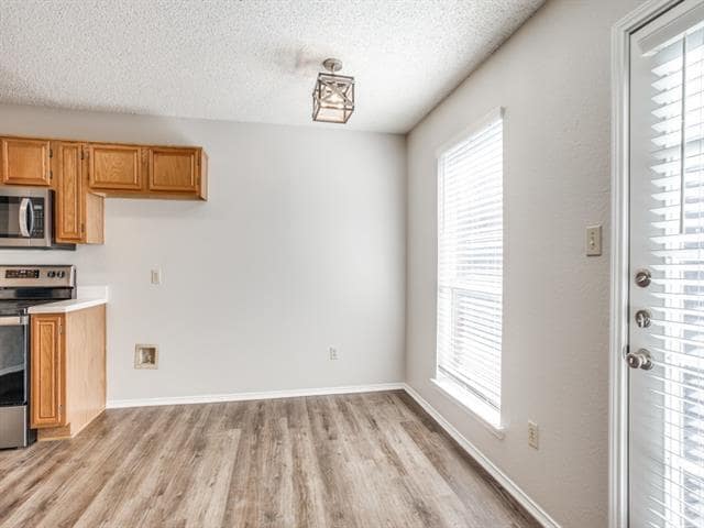 Building Photo - 2097 Quarter Horse Ln