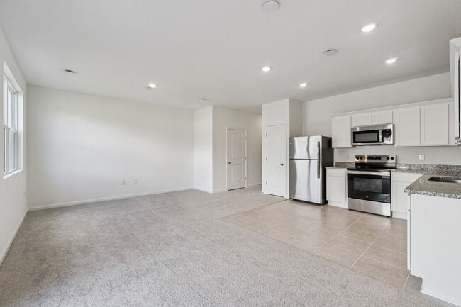 Building Photo - 3613 Spire Dr