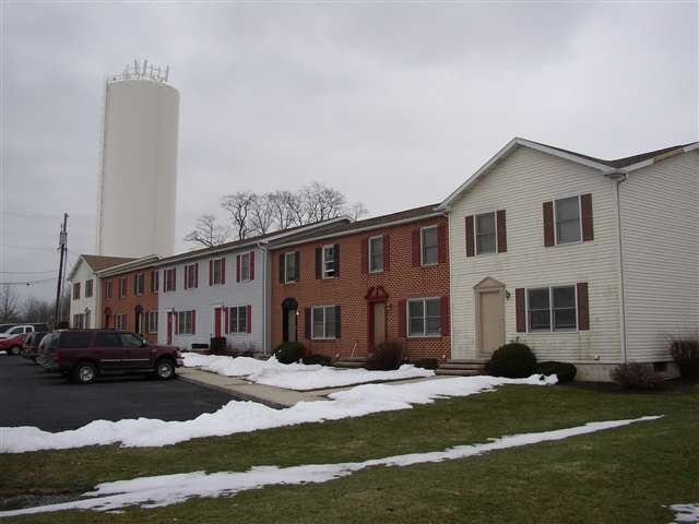 Primary Photo - 1815 Willow Rd