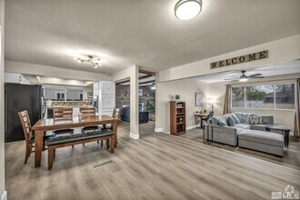 Building Photo - 1490 Foster Dr