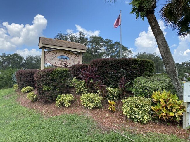 Foto del edificio - 502 Old Colony Rd