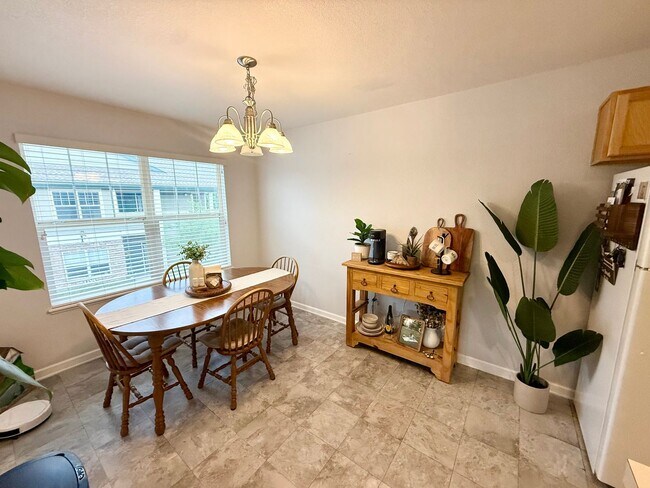 Foto del edificio - 5225 White Willow Dr