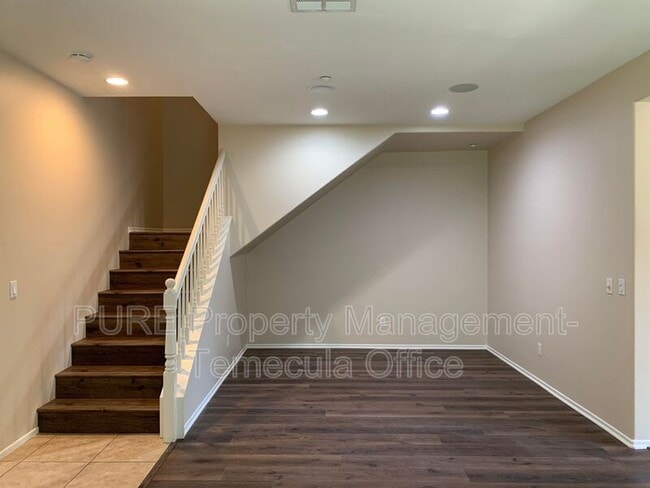 Building Photo - 27439 Woburn Ct