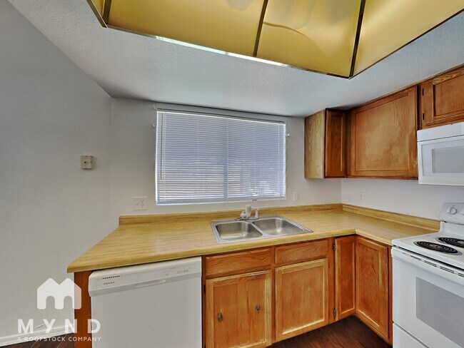 Foto del edificio - 6842 W State Ave