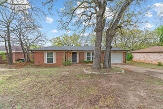 Building Photo - 508 Lake Crest Pkwy