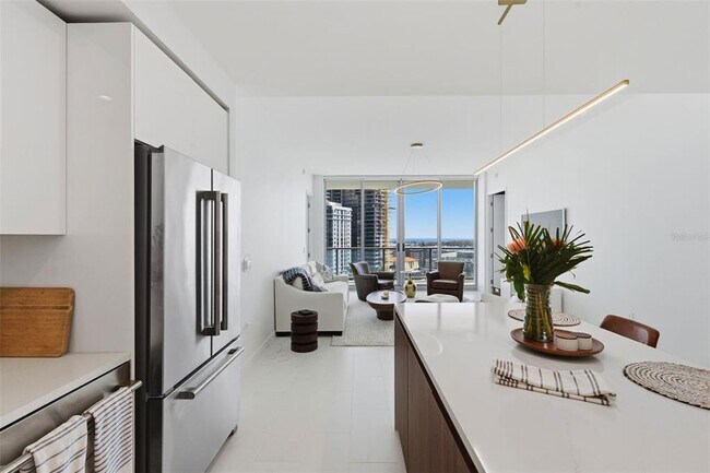 Foto del edificio - 400 Central Ave