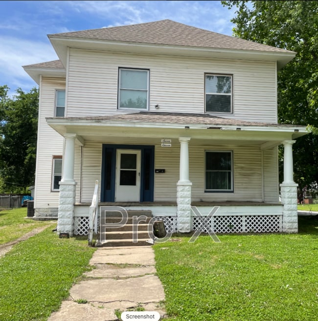 Building Photo - 711 N Grand St