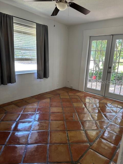 Foto del edificio - 2120 E Washington St