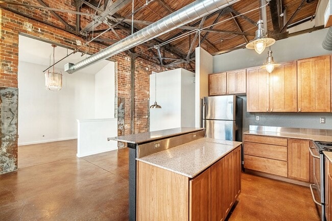 Photo - 3033 Blake St House