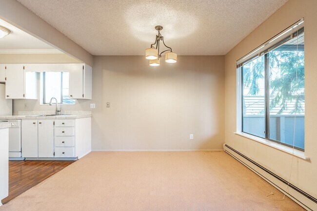 Building Photo - Market Street Apartments