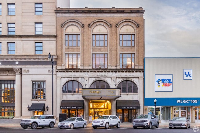 The historic Camayo Arcade is lined with quaint shops and restaurants.