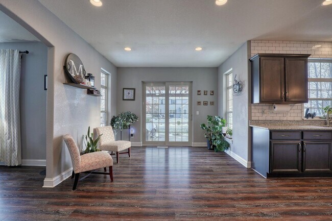 Building Photo - 1666 Moccasin Trl