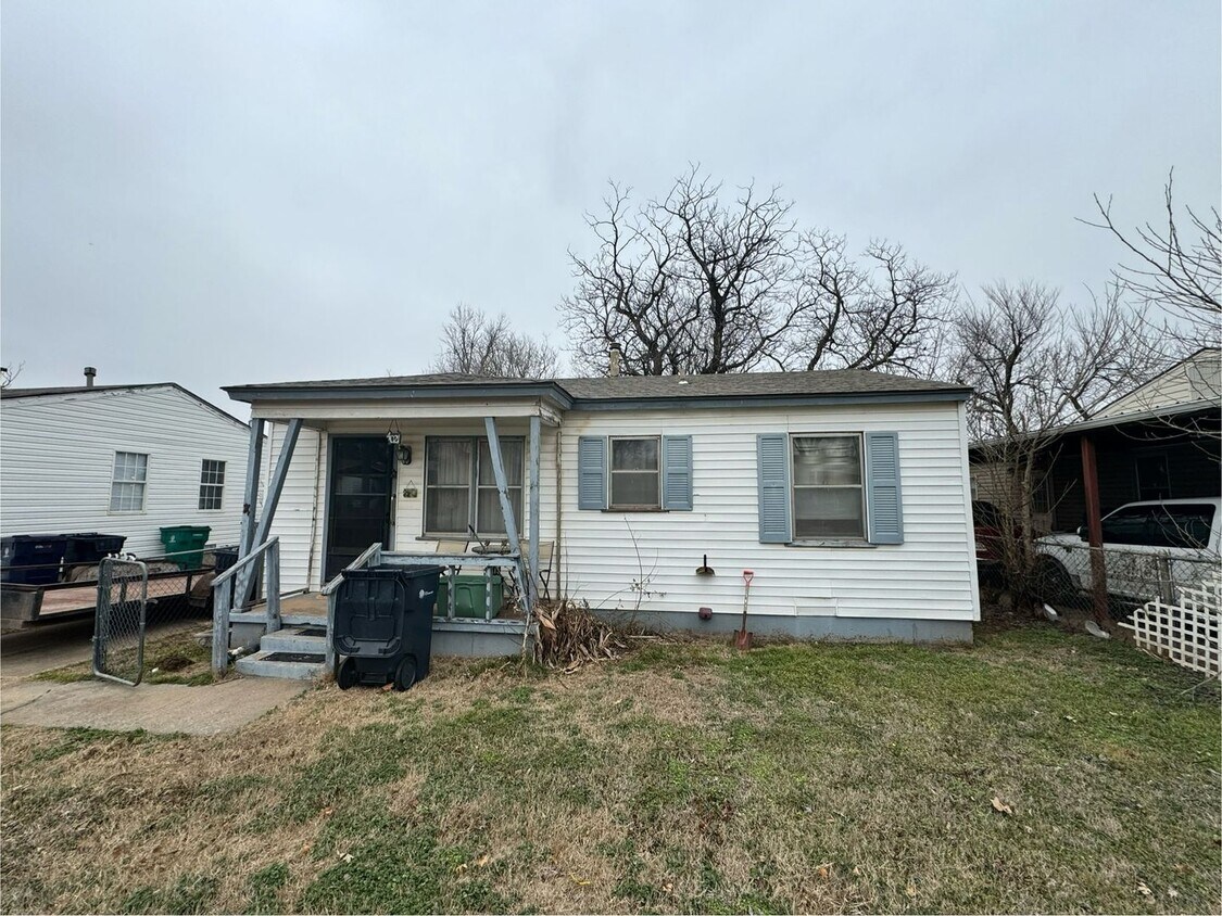 Primary Photo - Refurbed Sw Home!