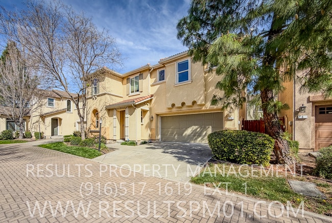 Building Photo - 12 Crevalle Pl