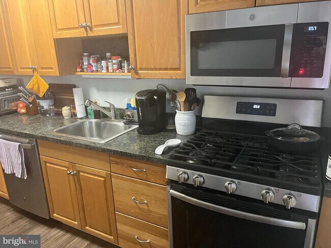 Foto del edificio - 1658 Thetford Rd