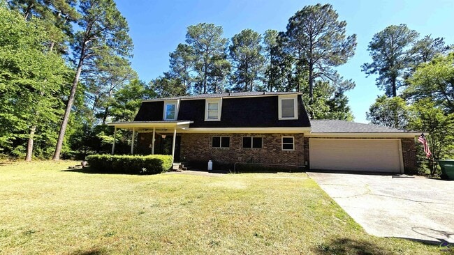 Building Photo - 201 Quail Run Dr