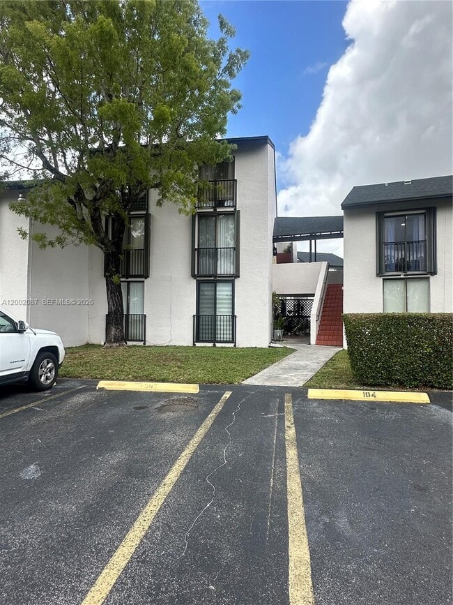 Building Photo - 6795 SW 132nd Ave